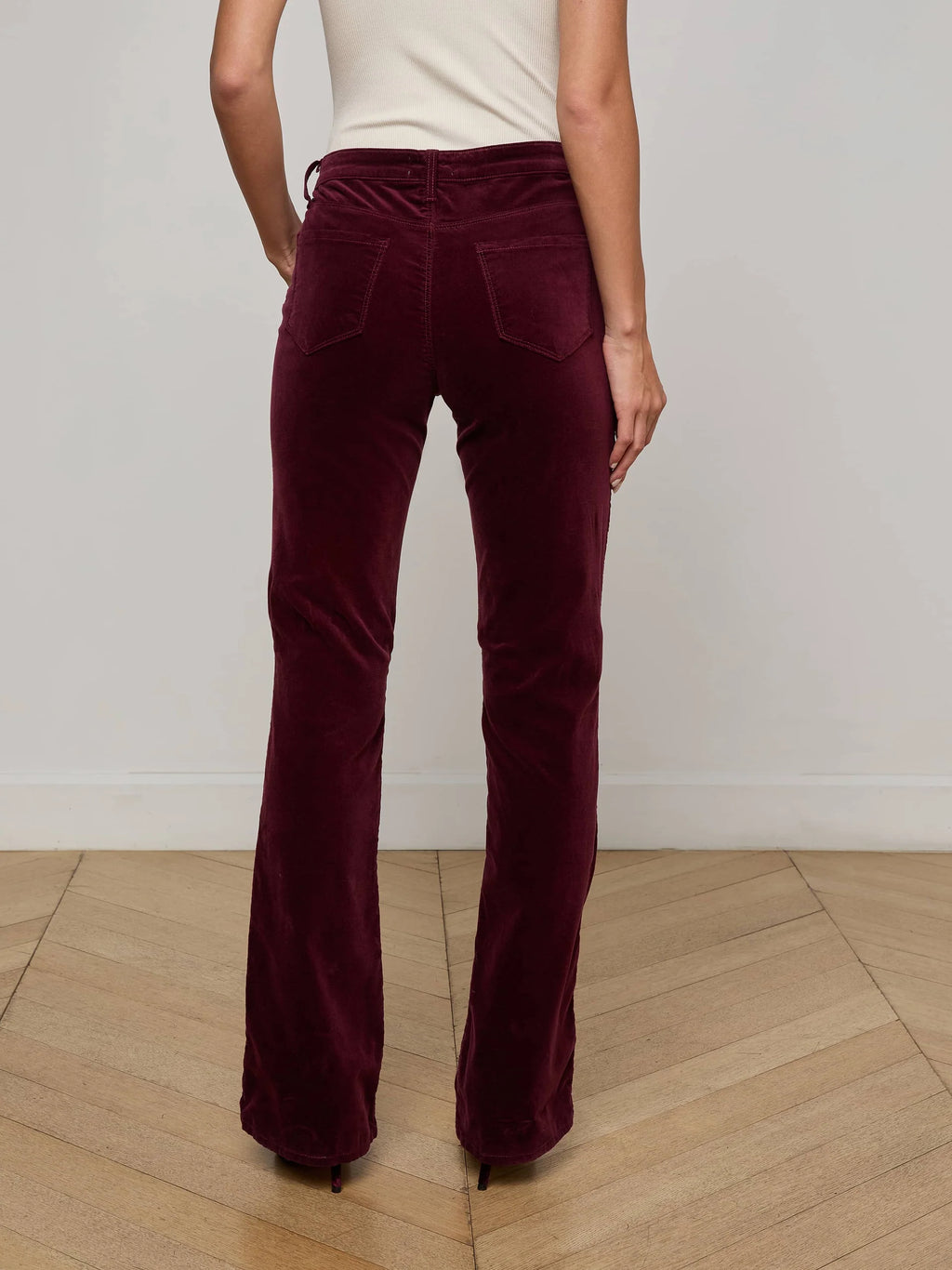 Stevie Pant in Dark Port