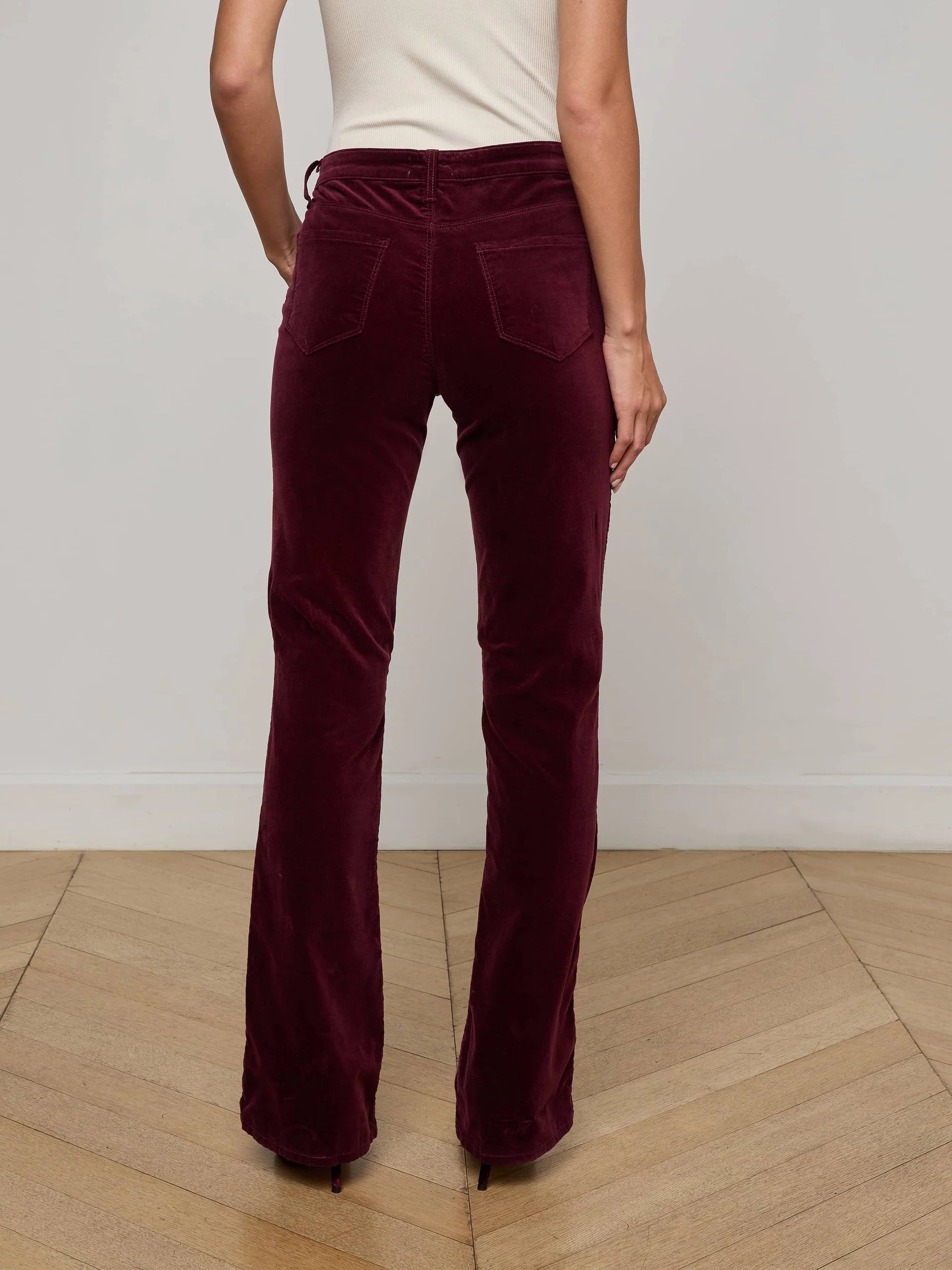 Stevie Pant in Dark Port