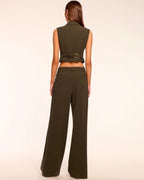 Leslie Pant